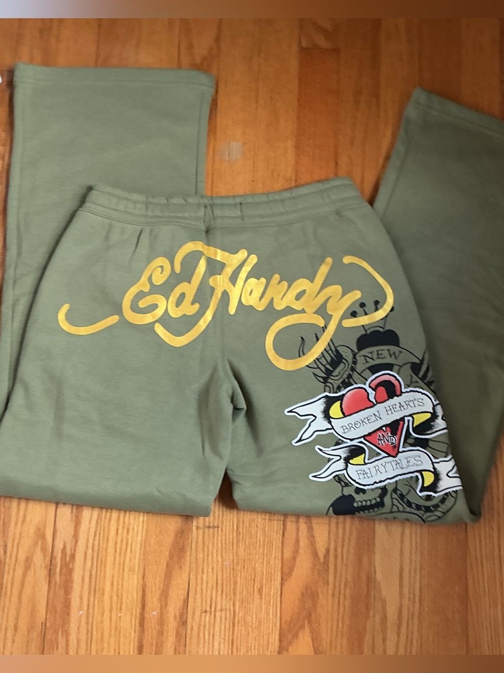 Ed Hardy pants - Picture 1 of 4